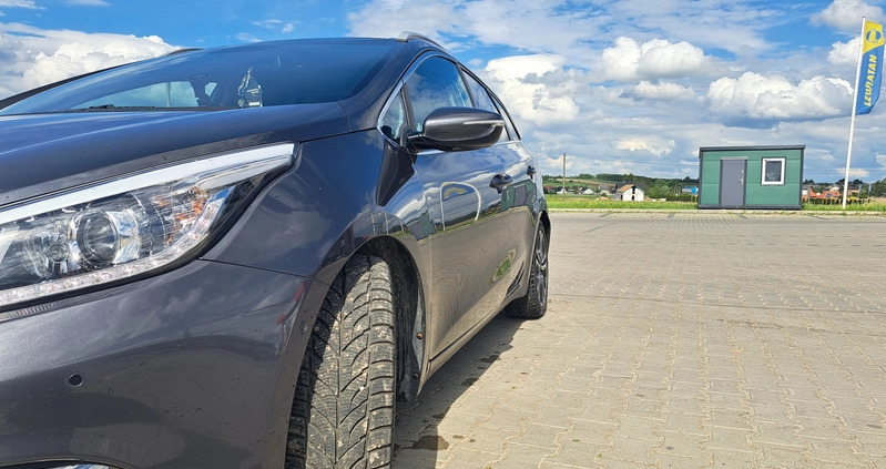 Kia Ceed cena 29500 przebieg: 230000, rok produkcji 2012 z Koprzywnica małe 277